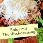 Salat mit Croutons und Thunfischdressing